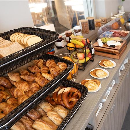 Nemea Appart Hotel Elypseo Strasbourg Port Bagian luar foto