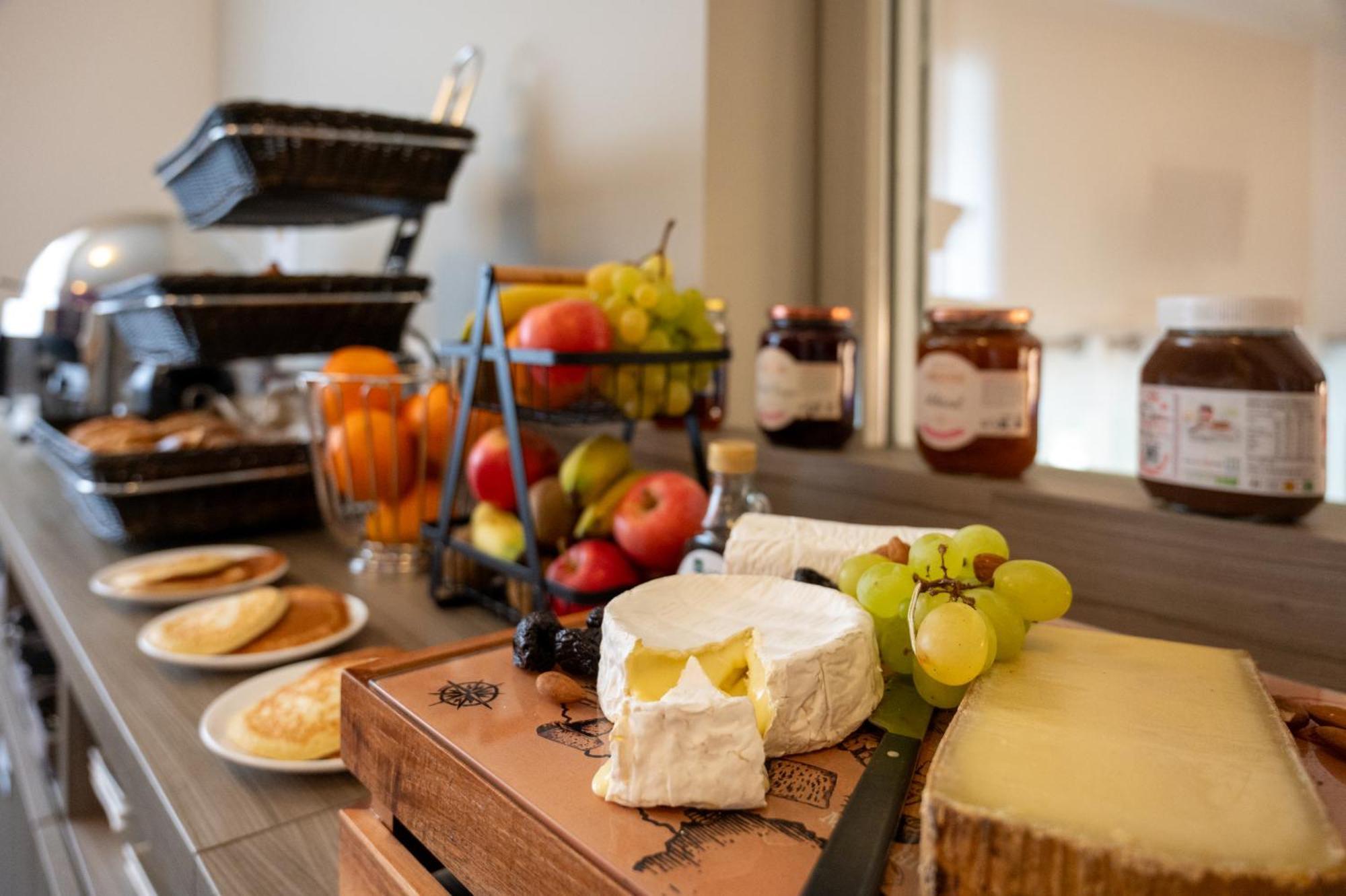 Nemea Appart Hotel Elypseo Strasbourg Port Bagian luar foto