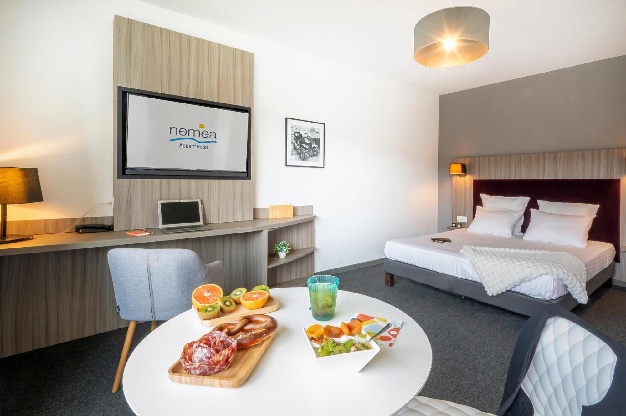 Nemea Appart Hotel Elypseo Strasbourg Port Bagian luar foto