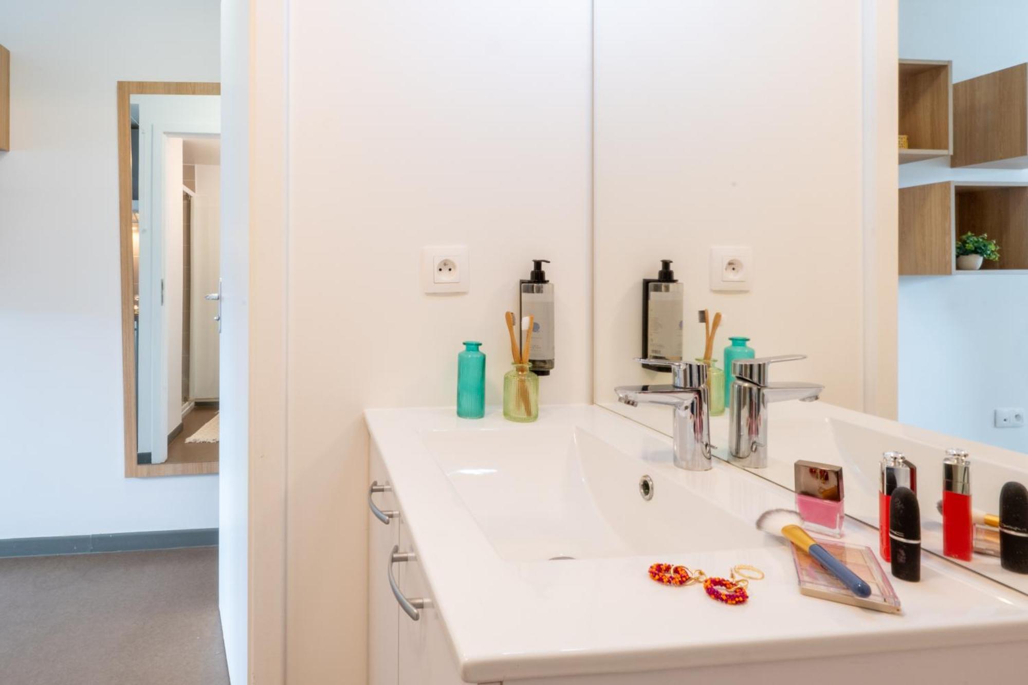 Nemea Appart Hotel Elypseo Strasbourg Port Bagian luar foto