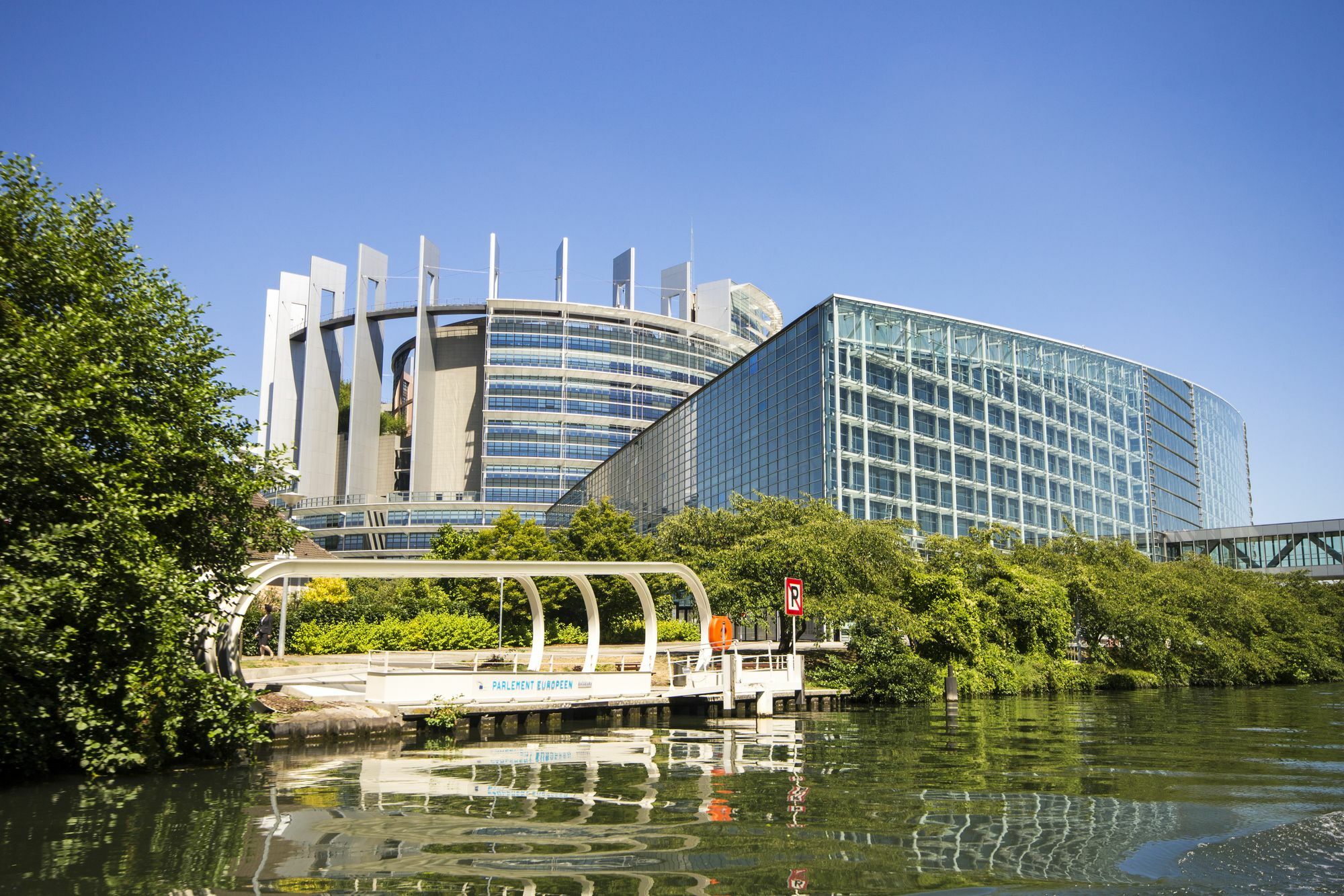 Nemea Appart Hotel Elypseo Strasbourg Port Bagian luar foto